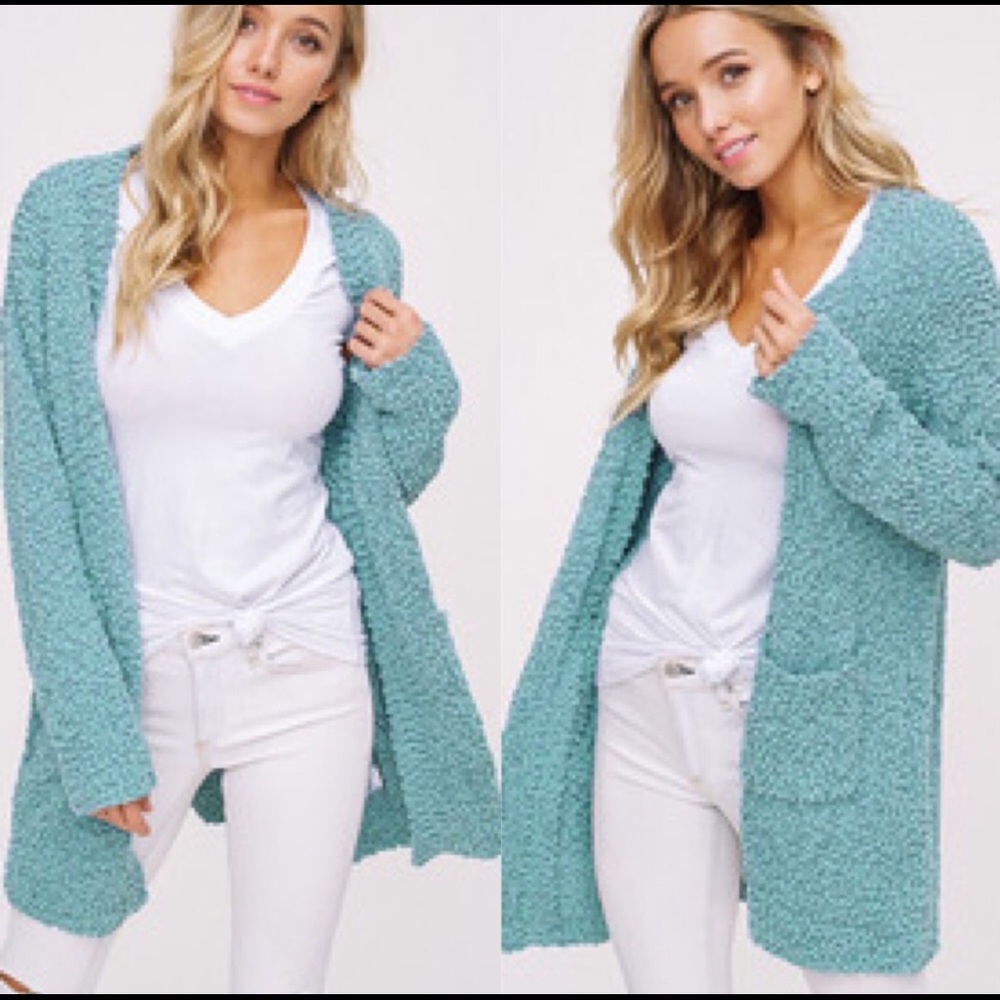 Must have Cardigans - Picture 3 of 4